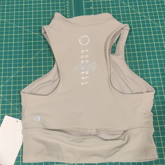 lululemon athletica Beige High-Neck Crop Top - Picture 8 of 12